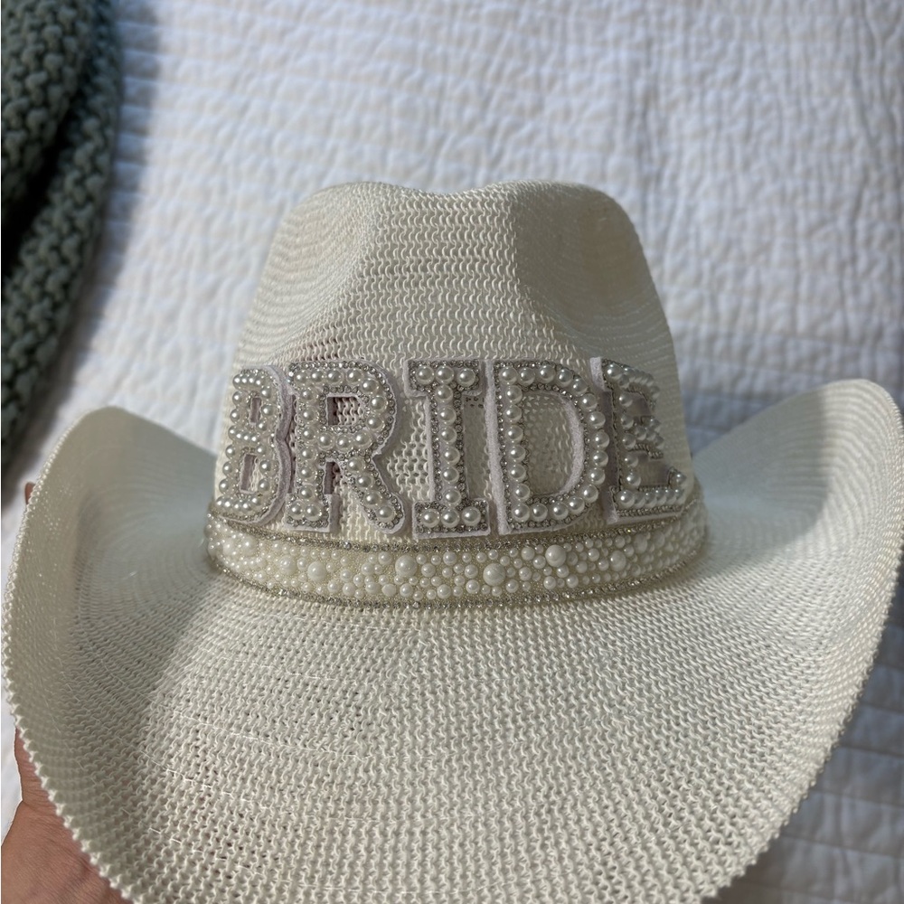 Elegant Cream Bride Cowboy Hat